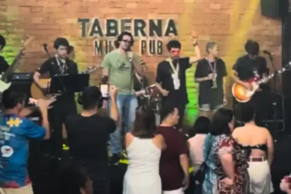 balada-down-reune-400-‘baladeiros’-em-pub-de-goiania;-video