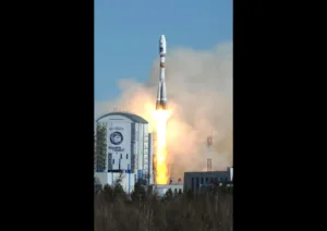 russia-lanca-foguete-soyuz-e-retoma-envio-de-missoes-a-estacao-espacial-internacional