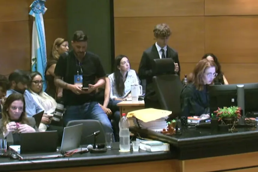 henry-borel:-juri-e-adiado-apos-advogados-deixarem-plenario