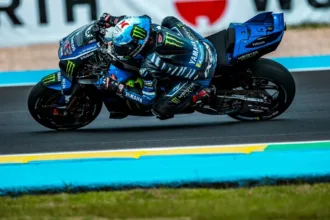 pedacos-de-asfalto-atingem-pilotos-no-motogp-goiania;-marquez-fala-em-condicoes-‘inaceitaveis’