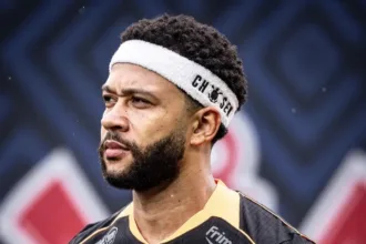 memphis-depay,-do-corinthians,-se-lesiona-e-inicara-tratamento-na-holanda