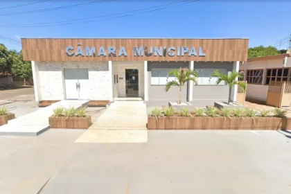 go:-dois-ex-presidentes-de-camaras-municipais-sao-condenados-por-abastecer-carros-particulares-com-dinheiro-publico