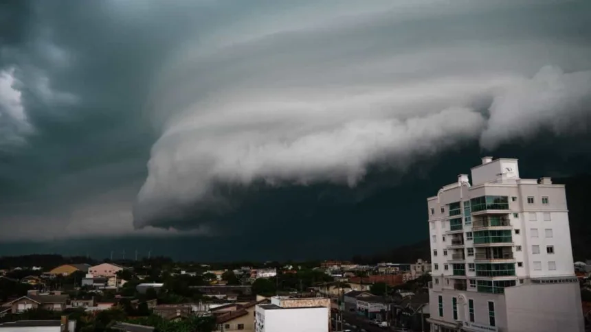 cenario-de-risco-segue-com-perigo-de-episodios-de-chuva-forte-a-intensa-–-metsul-meteorologia