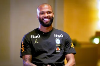 “sentimento-que-so-me-enche-de-orgulho”,-igor-thiago-destaca-trajetoria-ate-a-selecao