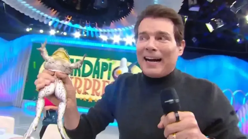 web-acusa-celso-portiolli-de-maltratar-perereca-durante-programa-no-sbt:-“absurdo”