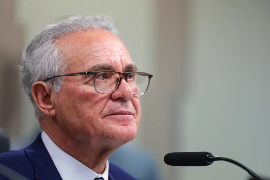 master:-renan-decide-tirar-sigilo-de-auditoria-do-tcu-sobre-o-bc