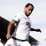 lourenco-sofre-lesao-no-tornozelo-e-desfalca-goias-por-tempo-indeterminado