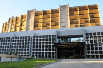 gritos,-humilhacao-e-ofensas:-tj-go-suspende-servidora-acusada-de-assedio-moral