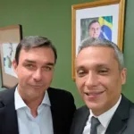 flavio-bolsonaro-confirma-presenca-em-ato-de-gayer-em-goiania 