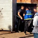 fiscais-da-prefeitura-de-goiania-sao-acusados-de-derrubar-ambulante-durante-acao-em-terminal