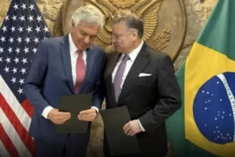 itamaraty-analisa-reacao-a-acordo-de-caiado-com-trump-sobre-minerais-e-avalia-limites-legais