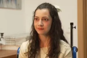 morre-jovem-que-obteve-autorizacao-para-eutanasia-aos-25-anos;-saiba-quais-foram-suas-ultimas-declaracoes