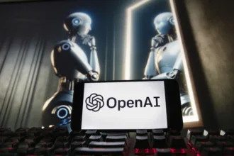 openai-suspende-planos-de-lancar-chatbot-de-conteudo-erotico