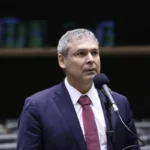 apos-briga-na-cpmi-do-inss,-gaspar-diz-que-processara-lindbergh