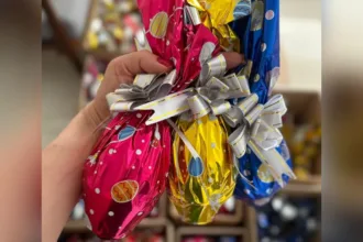 doar-faz-bem:-grupo-distribui-mil-ovos-de-pascoa-para-criancas-da-regiao-metropolitana-de-goiania