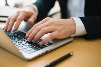 uso-crescente-de-ia-por-advogados-exige-‘acompanhamento-continuo’,-diz-presidente-da-oab-go