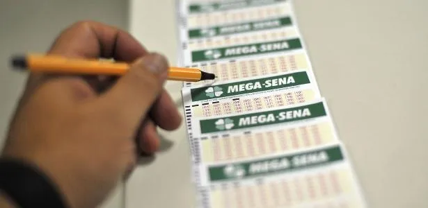 mega-sena:-quanto-r$-40-milhoes-rendem-todo-mes-na-poupanca-e-no-tesouro-–-uol-economia