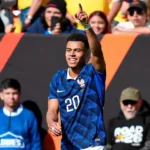 com-time-todo-reserva,-franca-vence-colombia-por-3-a-1-em-amistoso