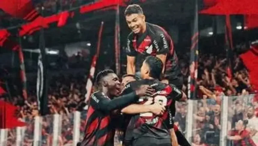 brasileirao-tem-novo-vice-lider-apos-goleada-do-athletico-em-casa