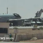 fotos-mostram-aviao-espiao-americano-destruido-por-drone-iraniano-em-base-saudita-–-bbc