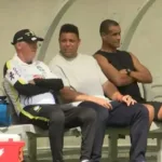 ronaldo-e-rivaldo-fazem-visita-a-jogadores-da-selecao-brasileira-antes-de-amistoso-contra-a-croacia