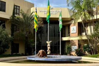 candidatos-contestam-mudanca-em-gabarito-do-concurso-da-camara;-entenda