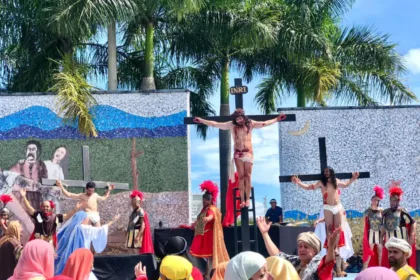 34a-caminhada-de-fe-em-trindade-tera-novo-horario,-cenas-noturnas-e-efeitos-especiais