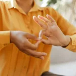 justica-garante-retorno-de-candidata-surda-em-processo-seletivo-da-educacao-de-goias