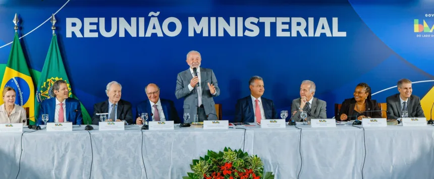 lula-anuncia-trocas-em-quase-metade-dos-ministerios-para-a-eleicao:-‘missoes-mais-importantes-nos-proximos-meses’-–-ogloboglobo.com