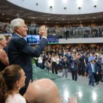 ‘goias-me-deu-tudo’:-caiado-se-despede-do-governo-com-discurso-emocionado