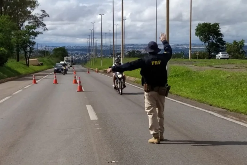 prf-inicia-operacao-semana-santa-na-madrugada-desta-quinta-feira-(2/4)
