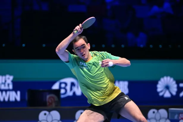 hugo-calderano-e-bruna-takahashi avancam-as-oitavas-de-final-da-copa-do-mundo-de-tenis-de-mesa