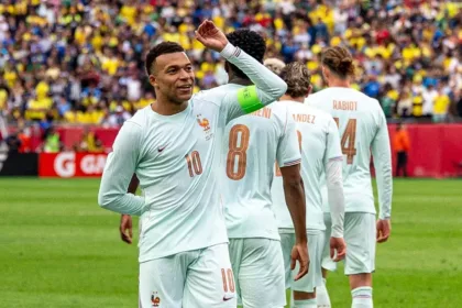 franca-assume-lideranca-do-ranking-da-fifa;-brasil-cai-para-sexto-lugar