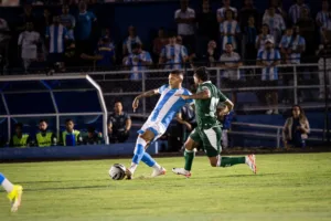 goias-busca-empate-nos-acrescimos-e-mantem-invencibilidade-na-temporada