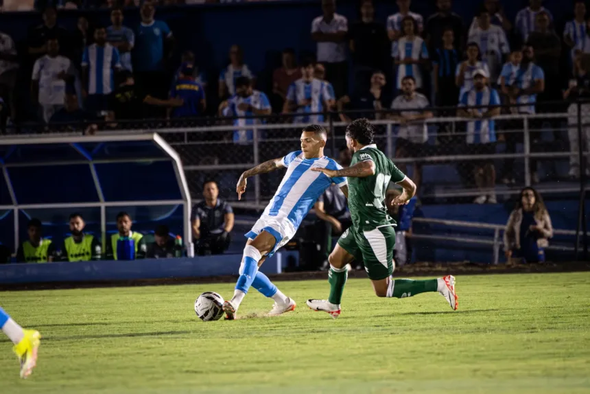 goias-busca-empate-nos-acrescimos-e-mantem-invencibilidade-na-temporada