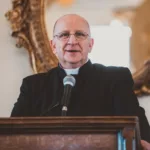 padre-exorcista-faz-alerta-sobre-aliens-e-demonios:-“humanidade-e-enganada”