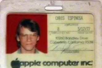 apple,-50-anos:-funcionario-mais-antigo-ganhou-acoes-que-hoje-valem-milhoes-e-viu-big-tech-quase-quebrar