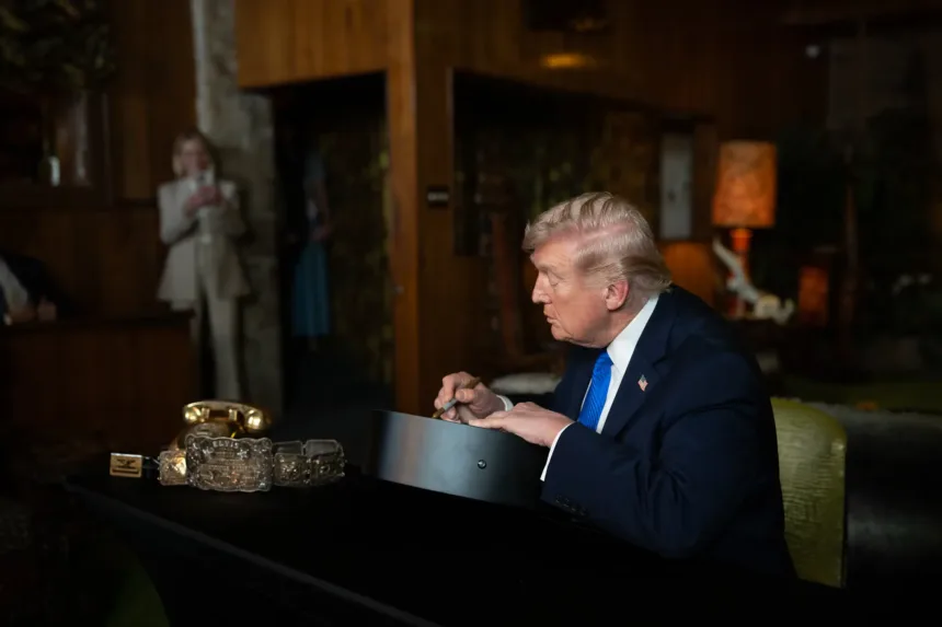 trump-determina-tarifas-de-ate-100%-sobre-remedios-importados