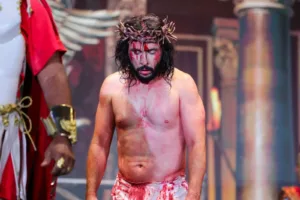 paixao-de-cristo-em-goiania-aposta-em-tecnologia-e-cenografia-para-recriar-jerusalem