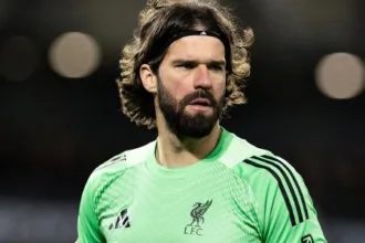 lesao-de-alisson-e-mais-grave-do-que-previsto;-volta-sera-perto-da-copa-–-uol
