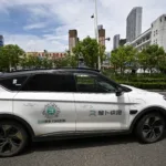 robotaxis-sofrem-pane,-param-no-meio-da-rua-e-obrigam-motoristas-a-desviar-em-cidade-na-china