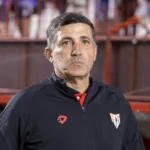 vila-nova-x-atletico:-quem-chega-mais-pressionado-no-classico?-tecnico-do-dragao-responde