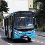 motorista-de-onibus-e-atacado-com-faca-e-dirige-ate-delegacia-no-es