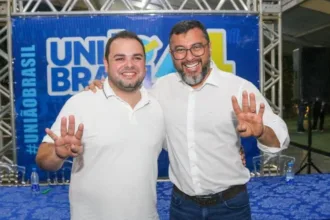 wilson-e-tadeu-renunciam-e-roberto-cidade-e-o-novo-governador-do-am-–-a-critica