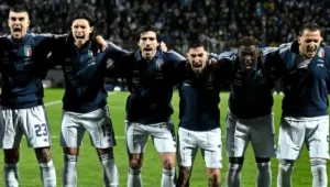 jogadores-da-italia-discutiram-por-conta-de-bonus-financeiro-antes-da-eliminacao-contra-a-bosnia,-dos-jornal
