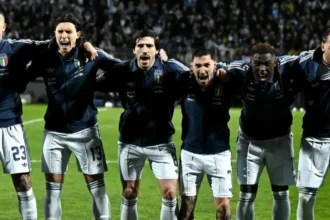jogadores-da-italia-discutiram-por-conta-de-bonus-financeiro-antes-da-eliminacao-contra-a-bosnia,-dos-jornal