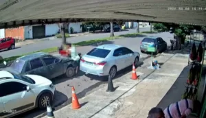 camera-registra-atropelamento-que-deixou-dois-feridos-em-anicuns;-motorista-nao-foi-identificado
