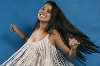 goiana-campea-do-bbb-16-posta-foto-com-vestido-da-final-e-web-alfineta:-“venceu-porque-a-favorita-foi-expulsa”