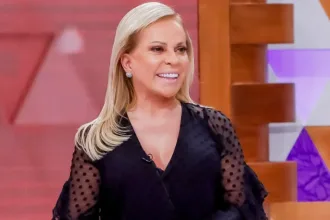 christina-rocha,-do-casos-de-familia,-surge-de-biquini-e-ganha-elogios;-veja-foto