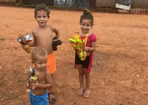 ovos-de-pascoa-subtraidos-por-motorista-sao-recuperados-e-doados-a-criancas-em-aparecida